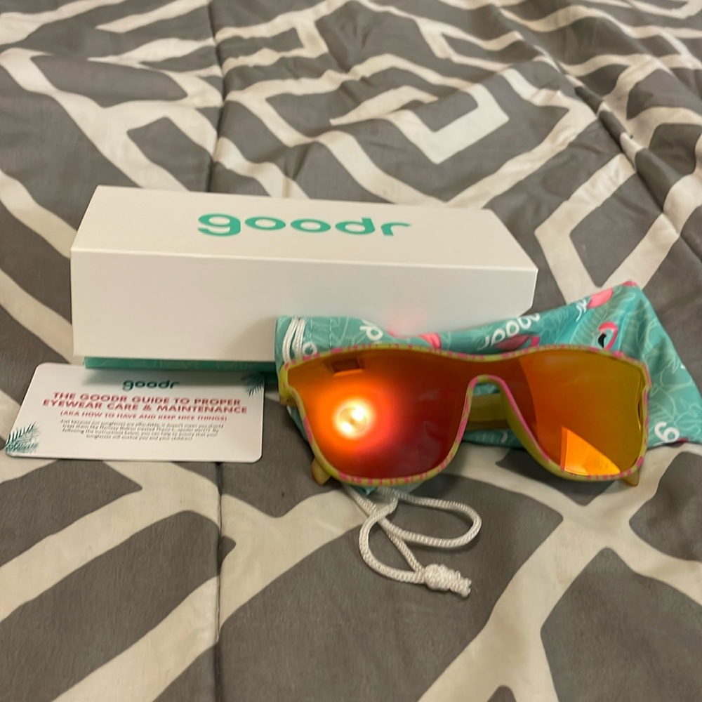 Goodr Sunglasses NWT Carl’s Big Cat Sanctuary polarized